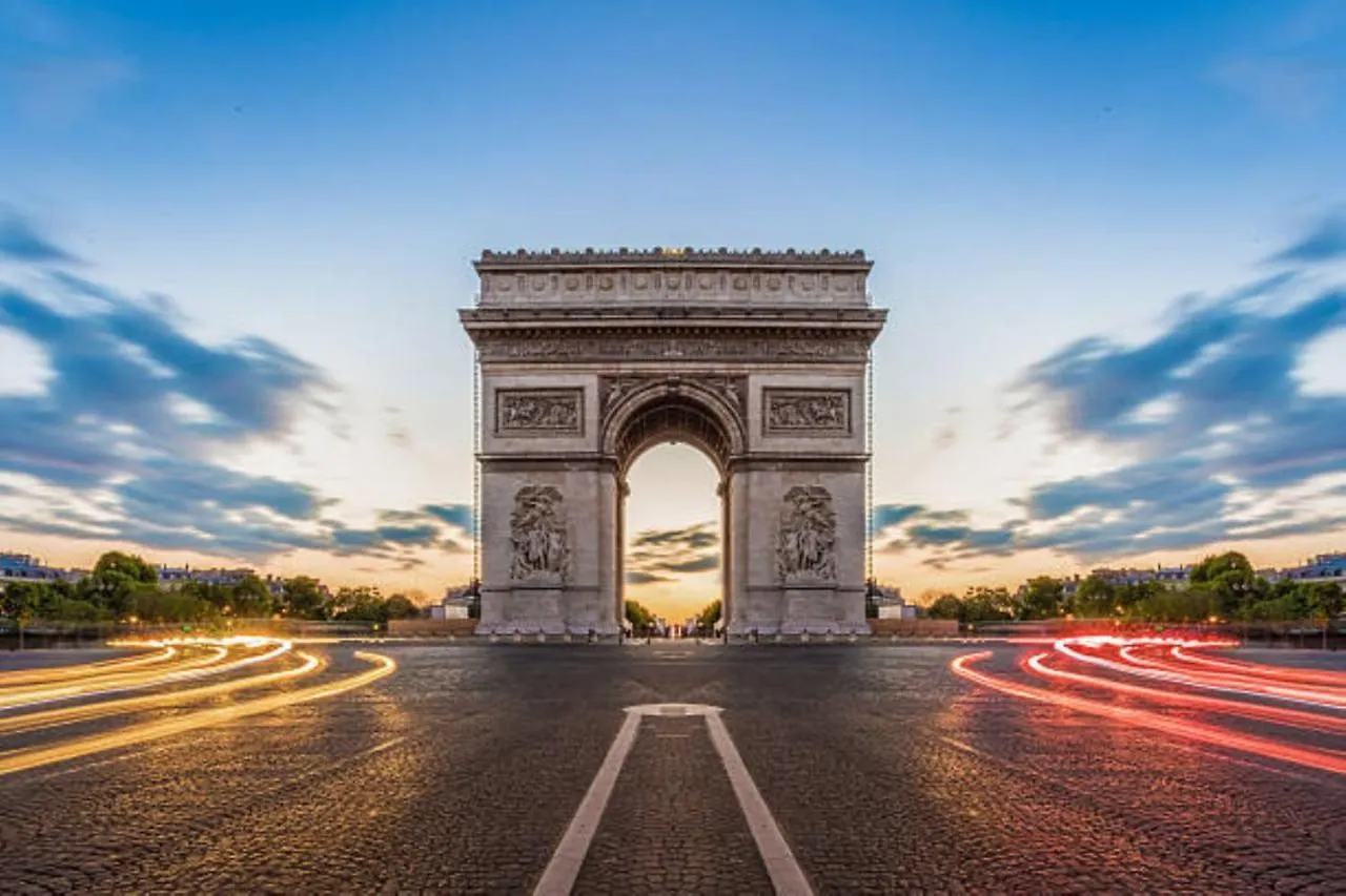 Palais De L'elysee By Ihg Hotell 4*